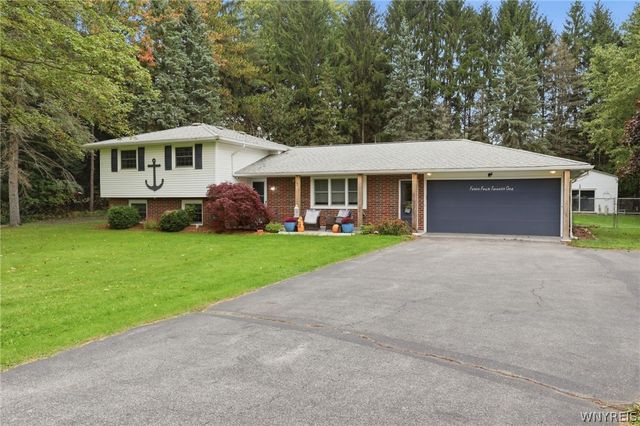 4421 Tonawanda Creek Road, Pendleton, NY 14120