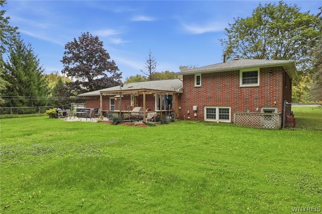 4421 Tonawanda Creek Road, Pendleton, NY 14120