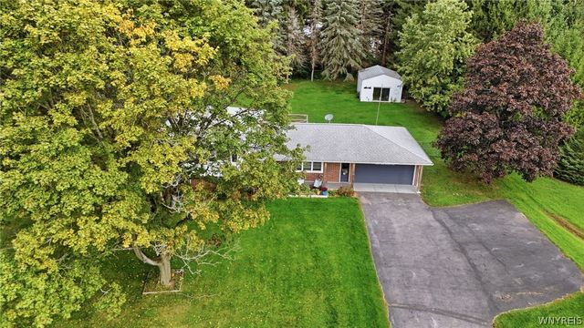 4421 Tonawanda Creek Road, Pendleton, NY 14120