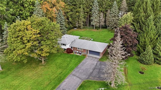4421 Tonawanda Creek Road, Pendleton, NY 14120