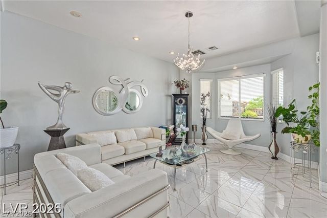 60 North Fogg Street, Las Vegas, NV 89110