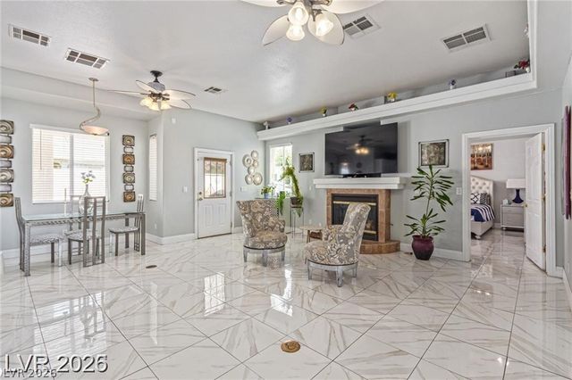 60 North Fogg Street, Las Vegas, NV 89110