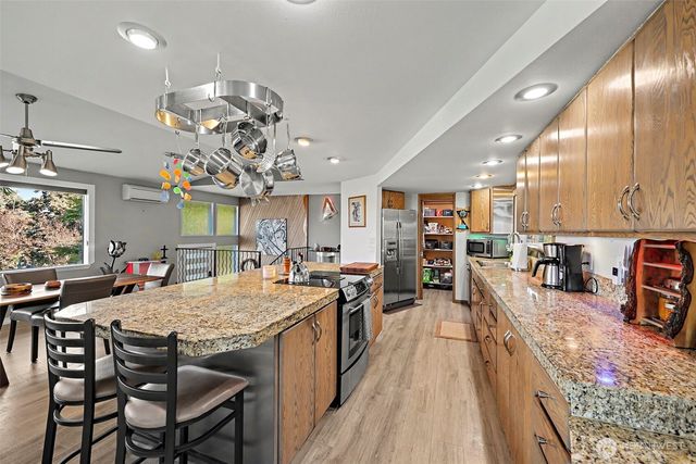 3739 S 243rd Street, Kent, WA 98032