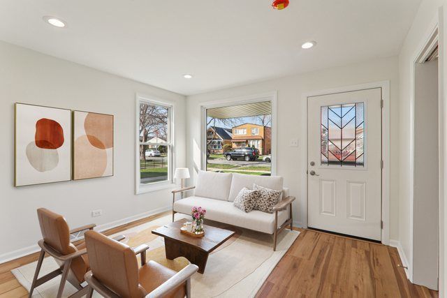 1645 N 23rd Avenue, Melrose Park, IL 60160