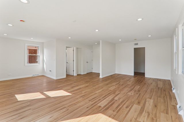 1645 N 23rd Avenue, Melrose Park, IL 60160