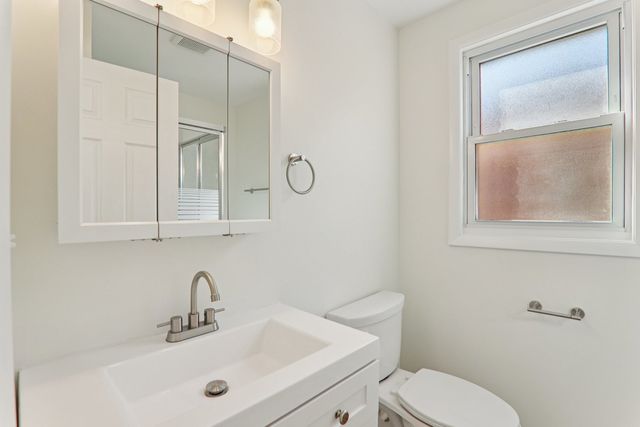 1645 N 23rd Avenue, Melrose Park, IL 60160