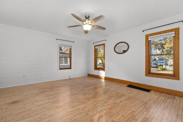 1600 N SUPERIOR STREET, Appleton, WI 54911