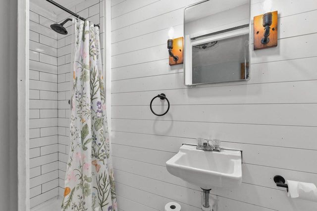 1600 N SUPERIOR STREET, Appleton, WI 54911