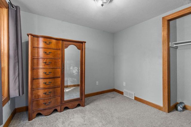 1600 N SUPERIOR STREET, Appleton, WI 54911