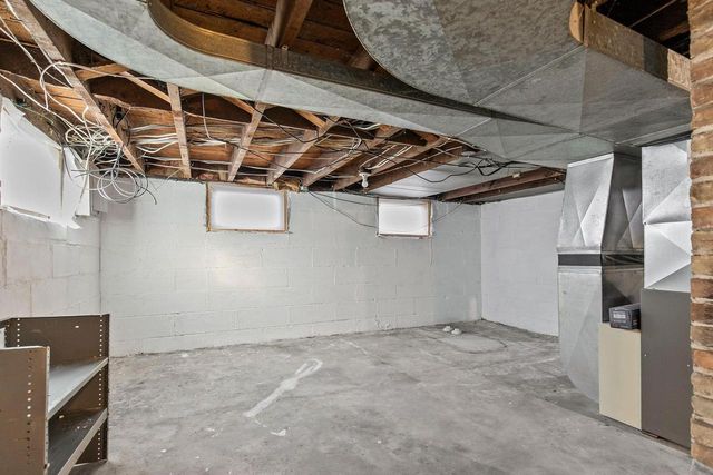 1600 N SUPERIOR STREET, Appleton, WI 54911