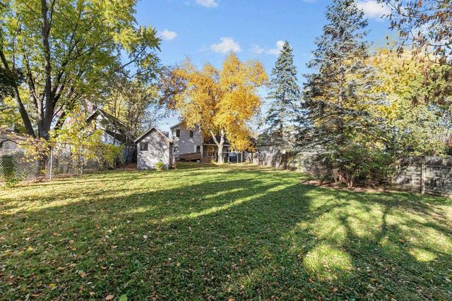 1600 N SUPERIOR STREET, Appleton, WI 54911