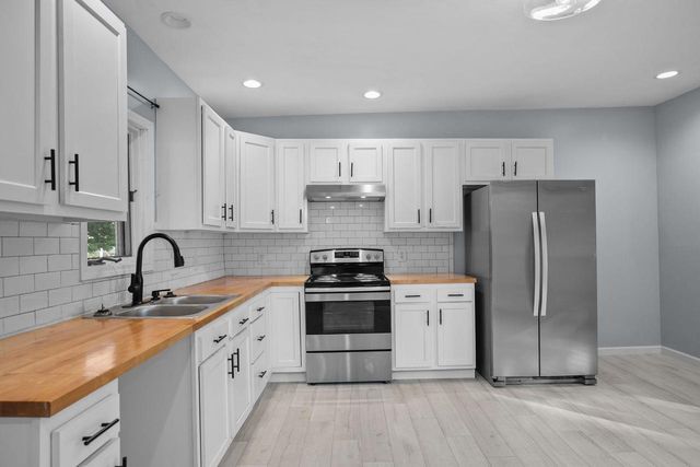 1600 N SUPERIOR STREET, Appleton, WI 54911