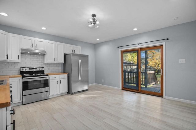 1600 N SUPERIOR STREET, Appleton, WI 54911