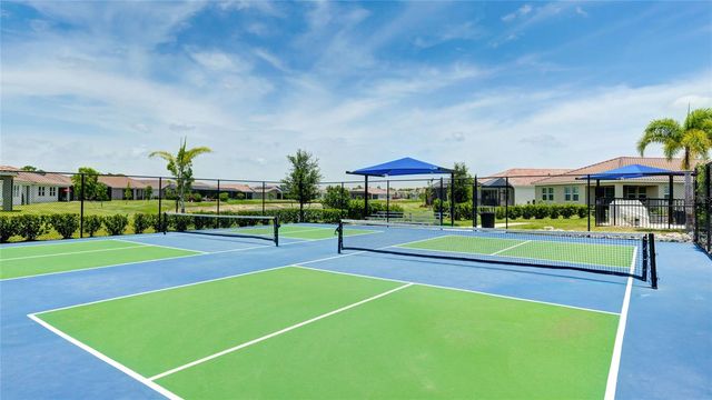333 DAYLILY BOULEVARD, Nokomis, FL 34275