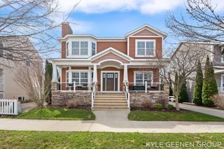 564 Blackstone Street, Holland City, MI 49423