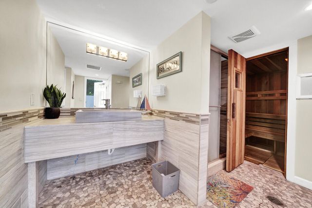 330 SE 20th Avenue 314, Deerfield Beach, FL 33441