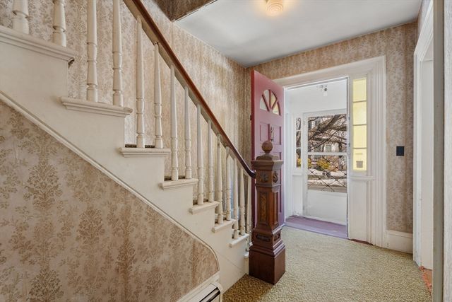 7 High St, Natick, MA 01760