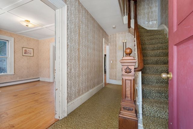 7 High St, Natick, MA 01760