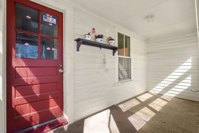 7 High St, Natick, MA 01760