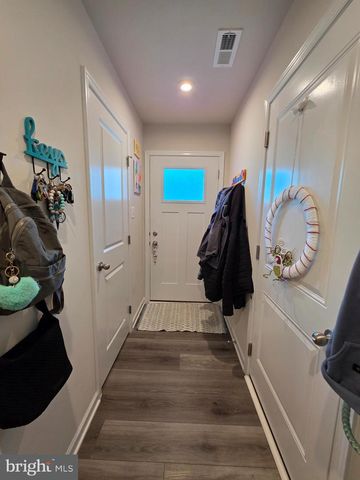 124 BIBURY ST, Martinsburg, WV 25405