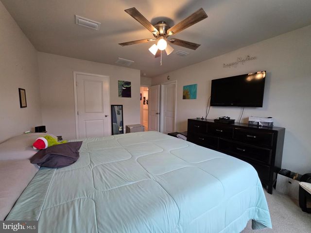 124 BIBURY ST, Martinsburg, WV 25405