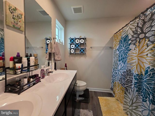 124 BIBURY ST, Martinsburg, WV 25405