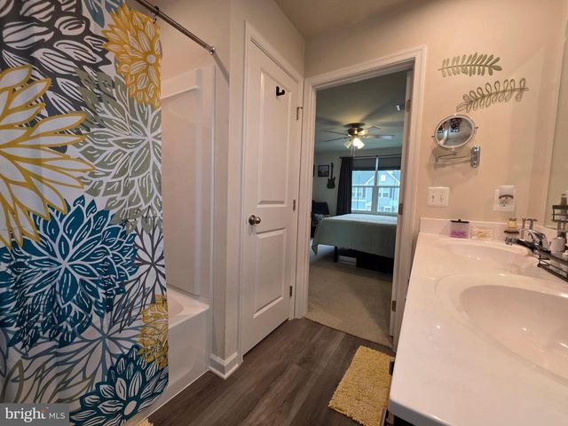 124 BIBURY ST, Martinsburg, WV 25405