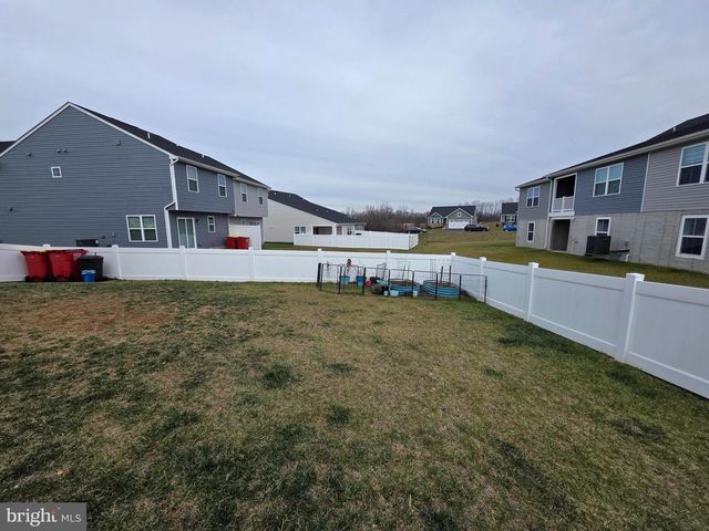 124 BIBURY ST, Martinsburg, WV 25405