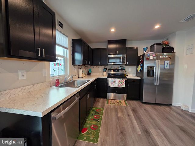 124 BIBURY ST, Martinsburg, WV 25405