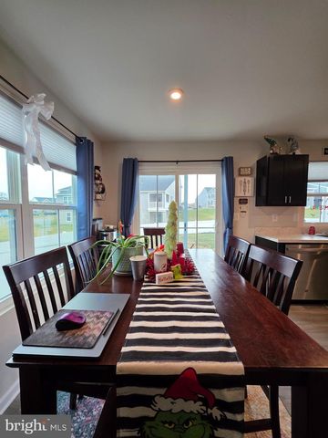 124 BIBURY ST, Martinsburg, WV 25405