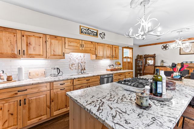 718 Panorama, Milford Vlg, MI 48381