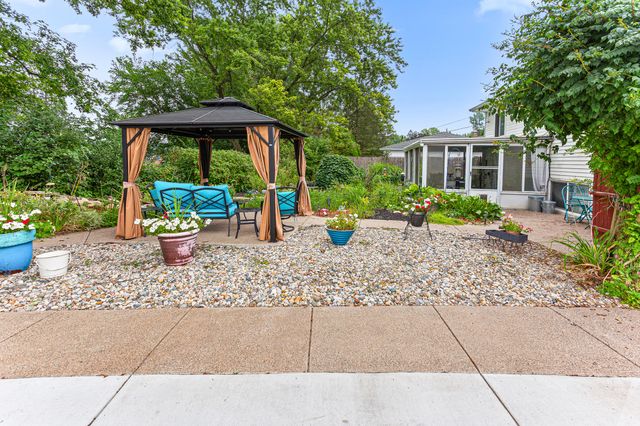 718 Panorama, Milford Vlg, MI 48381