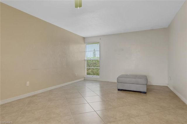 4133 Lakewood BLVD E27, Naples, FL 34112