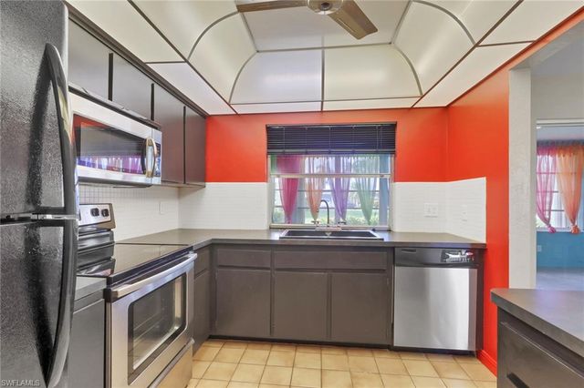 4133 Lakewood BLVD E27, Naples, FL 34112