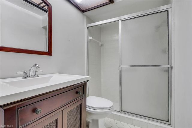 4133 Lakewood BLVD E27, Naples, FL 34112