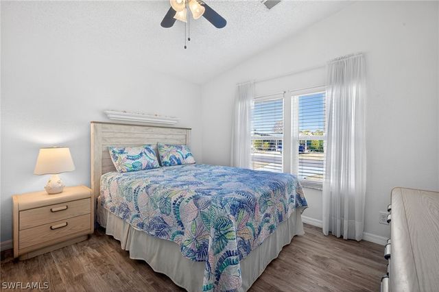 10390 Wales LOOP, Bonita Springs, FL 34135