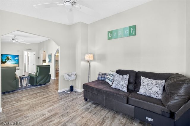 10390 Wales LOOP, Bonita Springs, FL 34135