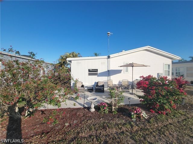 10390 Wales LOOP, Bonita Springs, FL 34135