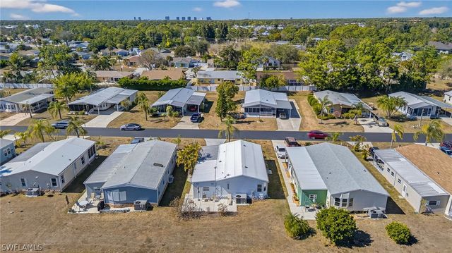 10390 Wales LOOP, Bonita Springs, FL 34135