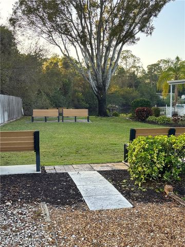 10390 Wales LOOP, Bonita Springs, FL 34135