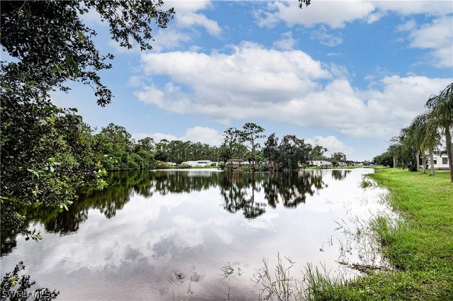 10390 Wales LOOP, Bonita Springs, FL 34135