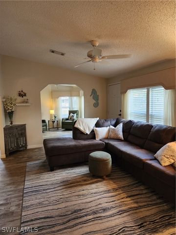 10390 Wales LOOP, Bonita Springs, FL 34135