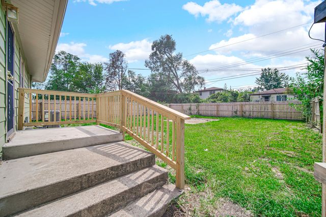 1407 E 36th Avenue, Gary, IN 46409
