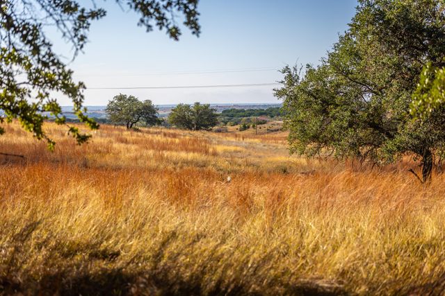 1260 County Road 2001, Lampasas, TX 76550