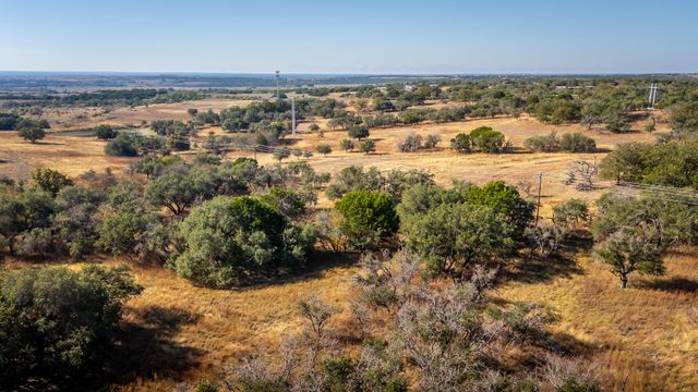1260 County Road 2001, Lampasas, TX 76550