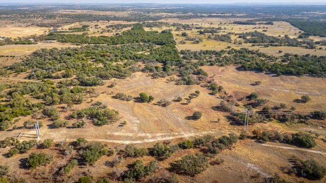 1260 County Road 2001, Lampasas, TX 76550