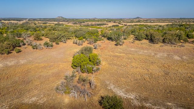 1260 County Road 2001, Lampasas, TX 76550