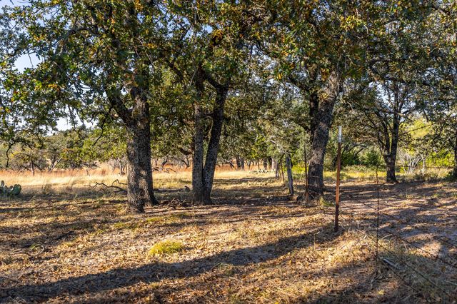 1260 County Road 2001, Lampasas, TX 76550