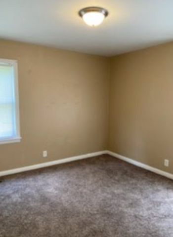 436 Gary Hills Dr, Clarksville, TN 37043