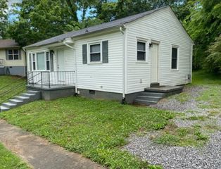 436 Gary Hills Dr, Clarksville, TN 37043